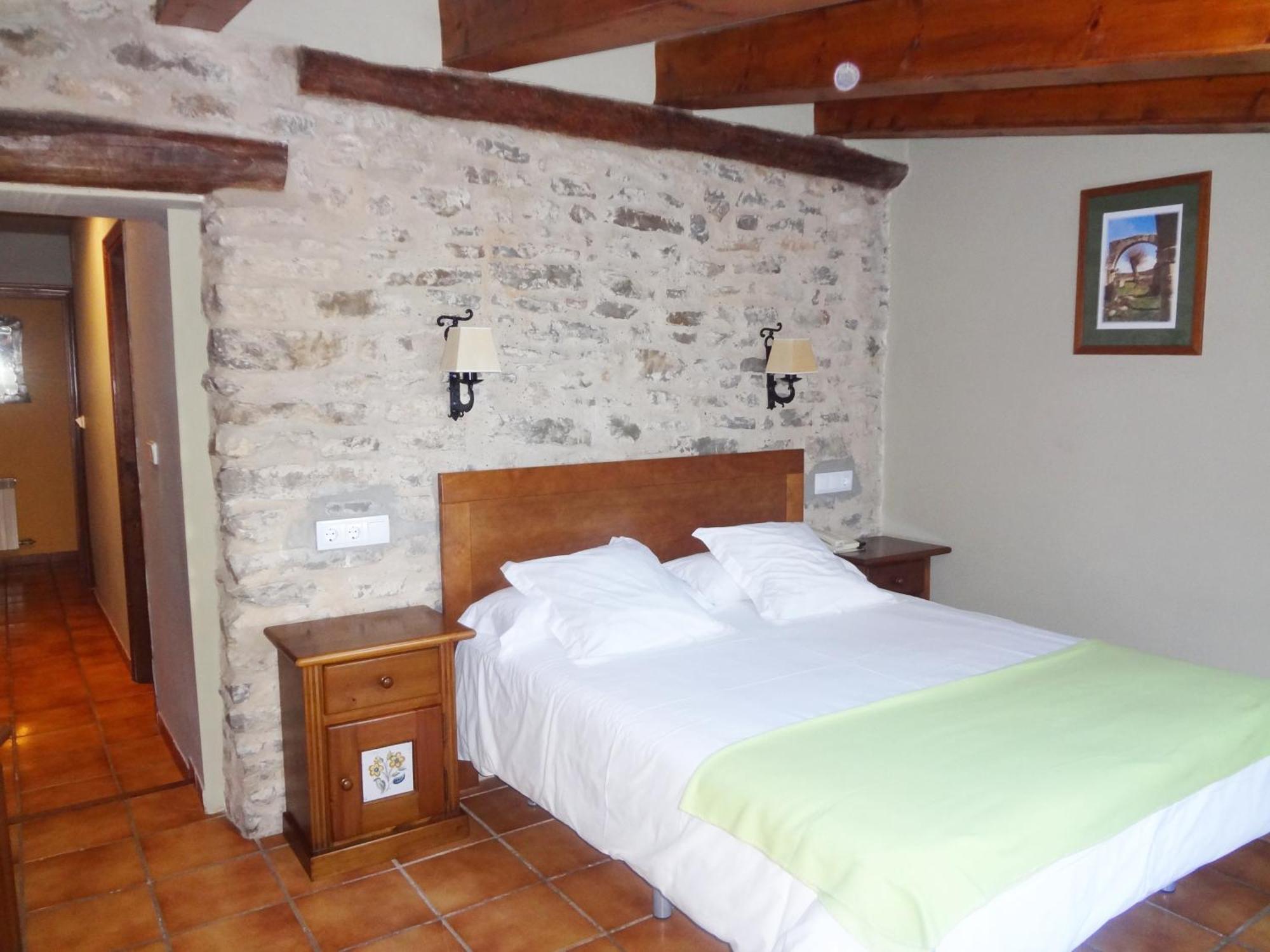 Hotel La Vega Alcala De La Selva Ngoại thất bức ảnh
