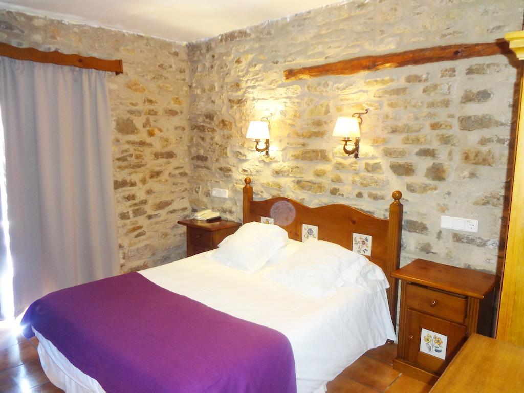 Hotel La Vega Alcala De La Selva Ngoại thất bức ảnh