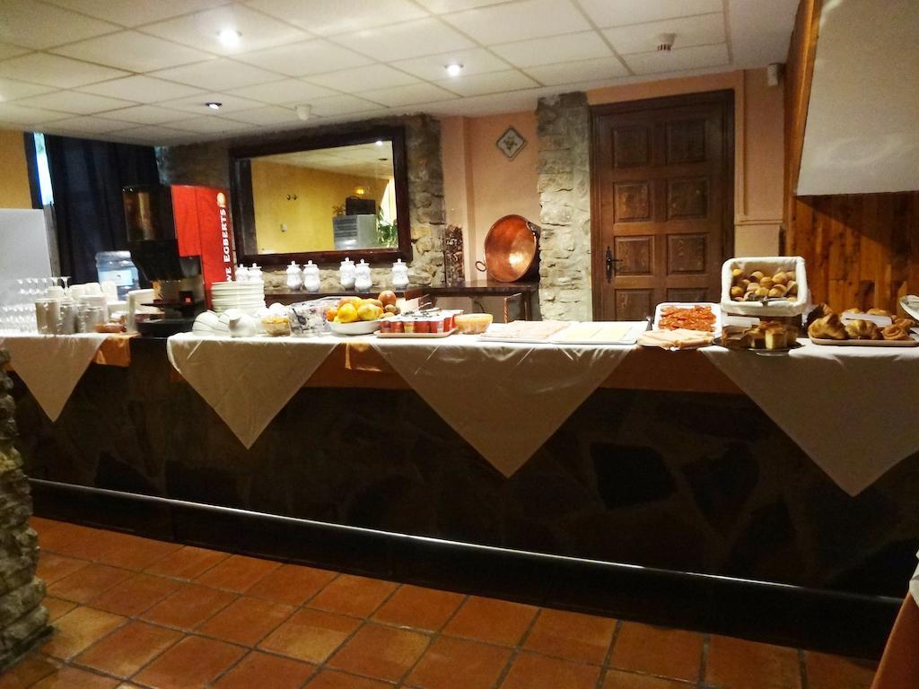 Hotel La Vega Alcala De La Selva Ngoại thất bức ảnh