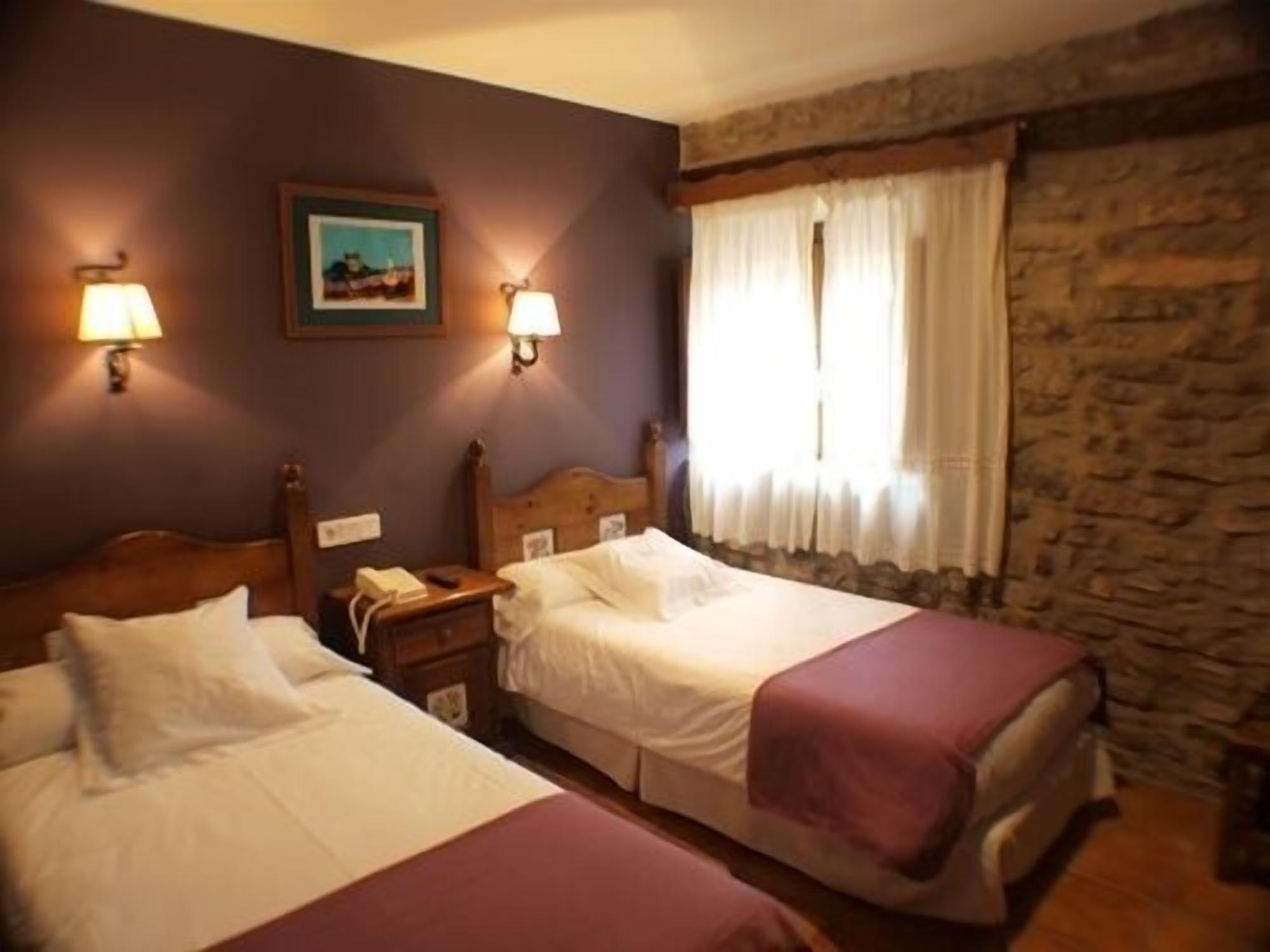 Hotel La Vega Alcala De La Selva Ngoại thất bức ảnh