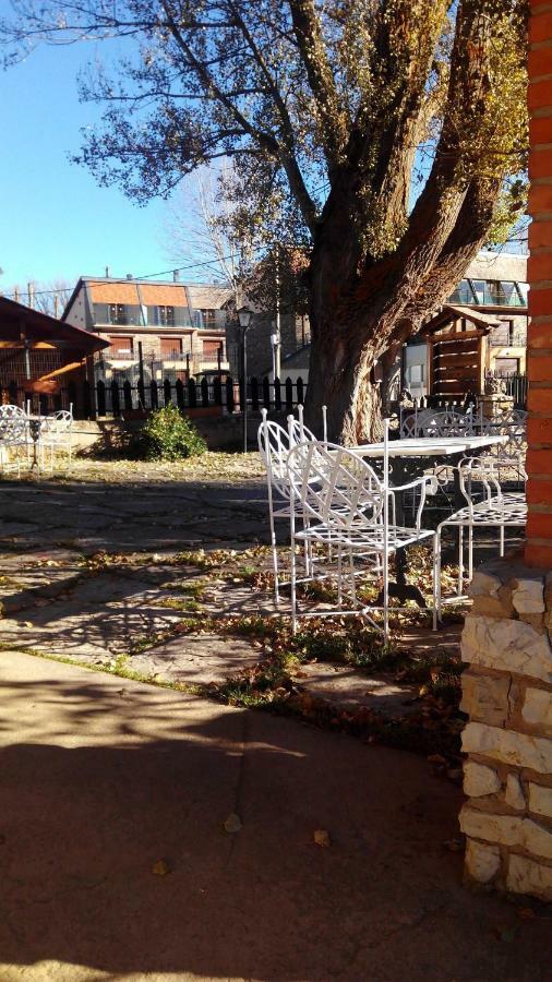 Hotel La Vega Alcala De La Selva Ngoại thất bức ảnh